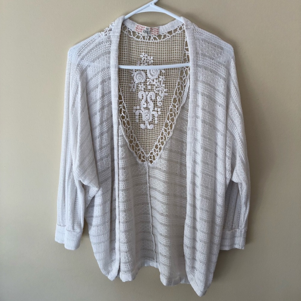 White knit cardigan